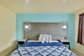 Americas Best Value Inn San Antonio Airport South - Room