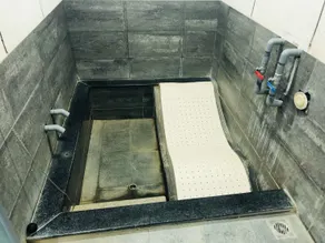 Youngs Hotspring Hotel - Bathroom