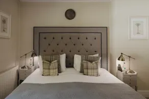 Wingrove House - Room