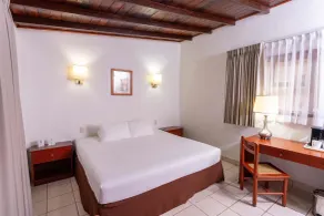 Best Western Las Mercedes Airport - Room