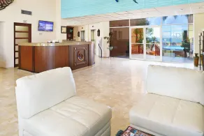 Sea of Cortez Beach Club - Hall