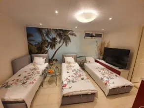 Separate Apartment in Attractive Villa - Quarto