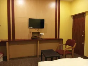 Sri Ratna Lodge - Room