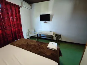 CEDE Inn Hotel - Chambre