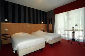 New Hotel de Lives - Room