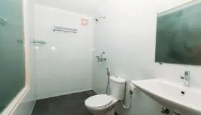 Sunset & Waves Resort, Mandrem Beach - Baño