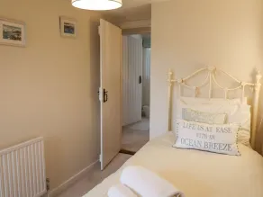 Familienfreundliches Landhaus mit Garten | Strandblick | Strand in der Nähe | Haustierfreundlich - Zimmer
