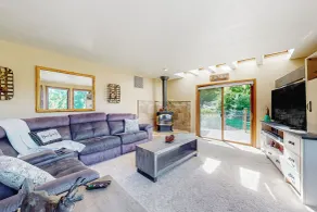 Walk to Water! Foster Lake Family Home w/ Hot Tub - Innvendig