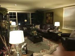 Castle Landing - Hall