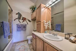 Pagosa Springs Home w/ Deck & Grill, Walk to Town! - Interiør