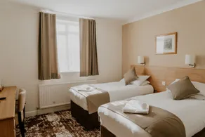 The Prince of Wales Hotel Berkeley by Bellevilla, A38 M5 - Room
