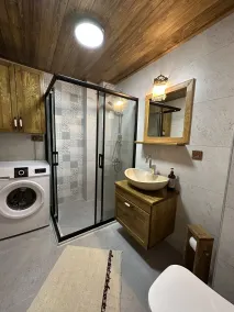KİNZİ İMROZ - Bathroom