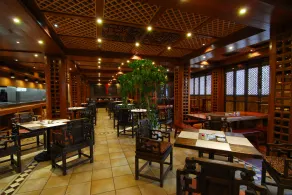 Lijiang Golden Path Hospitality Hotel - Restaurant