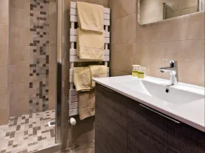 Hôtel Le Kandahar - Bathroom