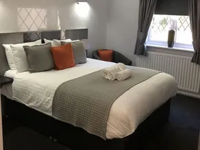Bowes Incline Hotel - Room