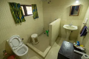 Ferme et maison d'hôtes Green Hills Aachakarai Masinagudi - Salle de bain