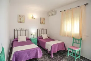 El Levante - Chambre