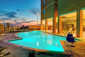 Courtyard by Marriott Dallas Carrollton and Carrollton Conference Center - Piscina