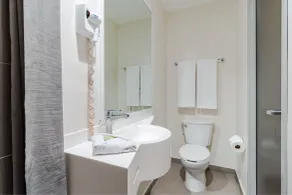 City Express Junior by Marriott Aguascalientes Centro - Salle de bain