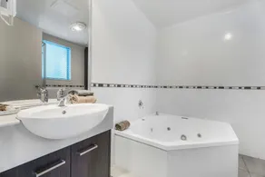 Dannemora Motor Inn - Badezimmer