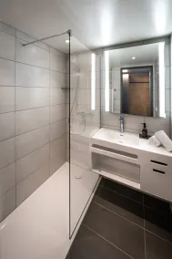LOGINN Hotel Stuttgart Zuffenhausen - Salle de bain