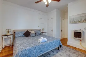 Walkable Savannah Escape in Historic District! - Interior