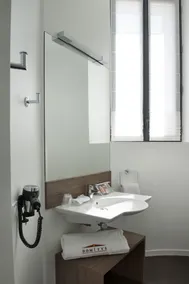 Domitys Le Château des Plans - Bathroom