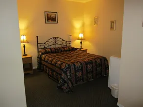 Jade Mountain Motel - Chambre