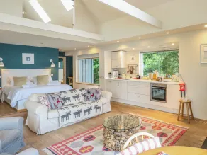 Dipper Boathouse Secluded Over-Water Retreat - Chambre