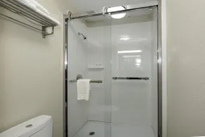 Red Roof Inn Freehold - Salle de bain