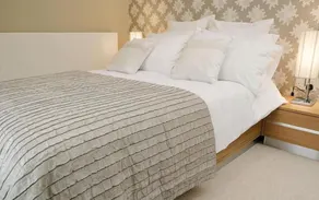 Kensington House by Warren Collection - Room