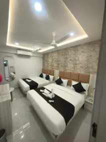 Hotel Mahaveer - Room