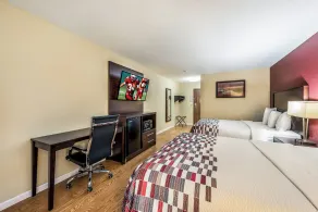 Red Roof Inn & Suites Wapakoneta - Værelse