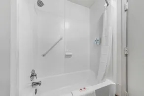 Comfort Suites Milledgeville - Bad