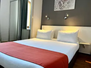 Cit'Hotel Le Louvre Orange - Room