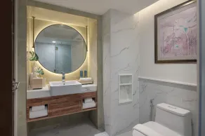 Aira Bangkok Sukhumvit 11 by Kingston Hotels - Bathroom