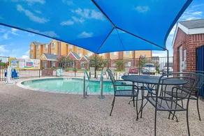 Super 8 by Wyndham San Antonio Downtown NE - Pool