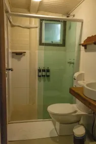 Grajagan Surf Resort - Badezimmer
