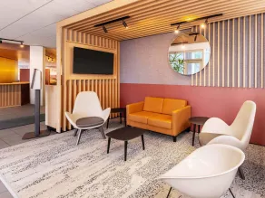 B&B Hotel Aachen-Hbf - Lobby