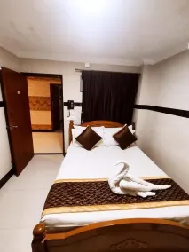 Hotel Gvs Residency  - Zimmer