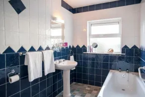 Emmet Hotel - Baño