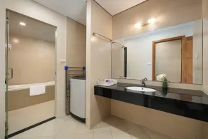 HB Serviced Apartment - 121B Quan Hoa - Badeværelse