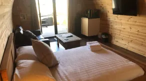 Original Glamping Pod with Hot Tub - Room