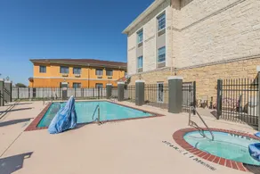 La Quinta by Wyndham Granbury - Piscine