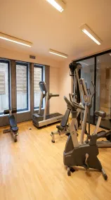 guestified GRAND AIRPORT Hotel Düsseldorf Ratingen - Sala de fitness
