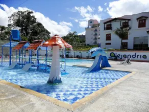 Hotel Majam's Resort - Pool