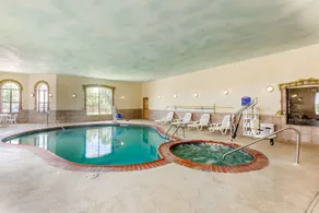 Sleep Inn & Suites Hewitt - South Waco - Pool