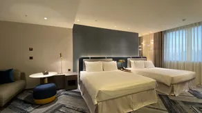 Monarch Plaza Hotel - Chambre