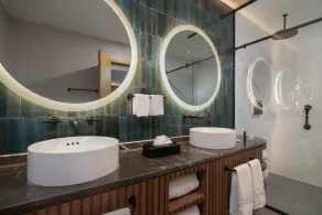 Courtyard by Marriott Santo Domingo - Bathroom