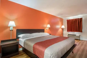 Motel 6-Warner Robins, GA - Room